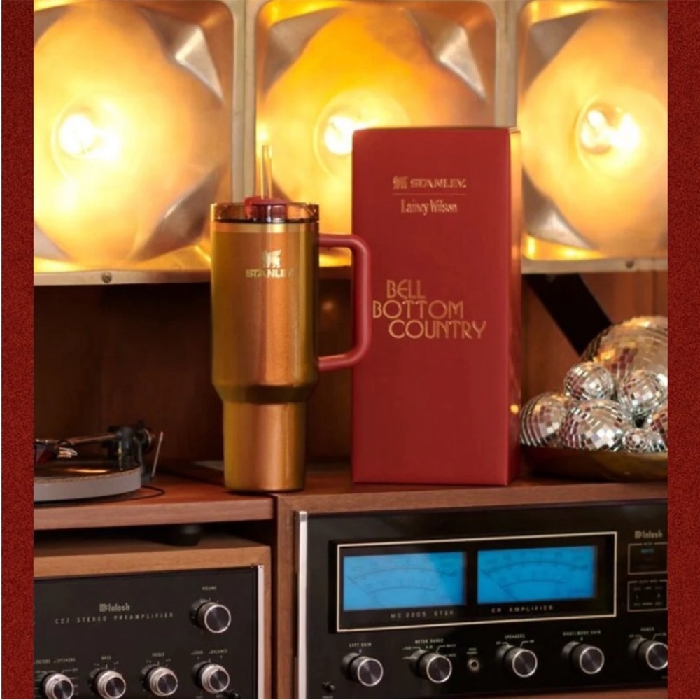 Brand new Stanley Lainey Wilson gold  country cup